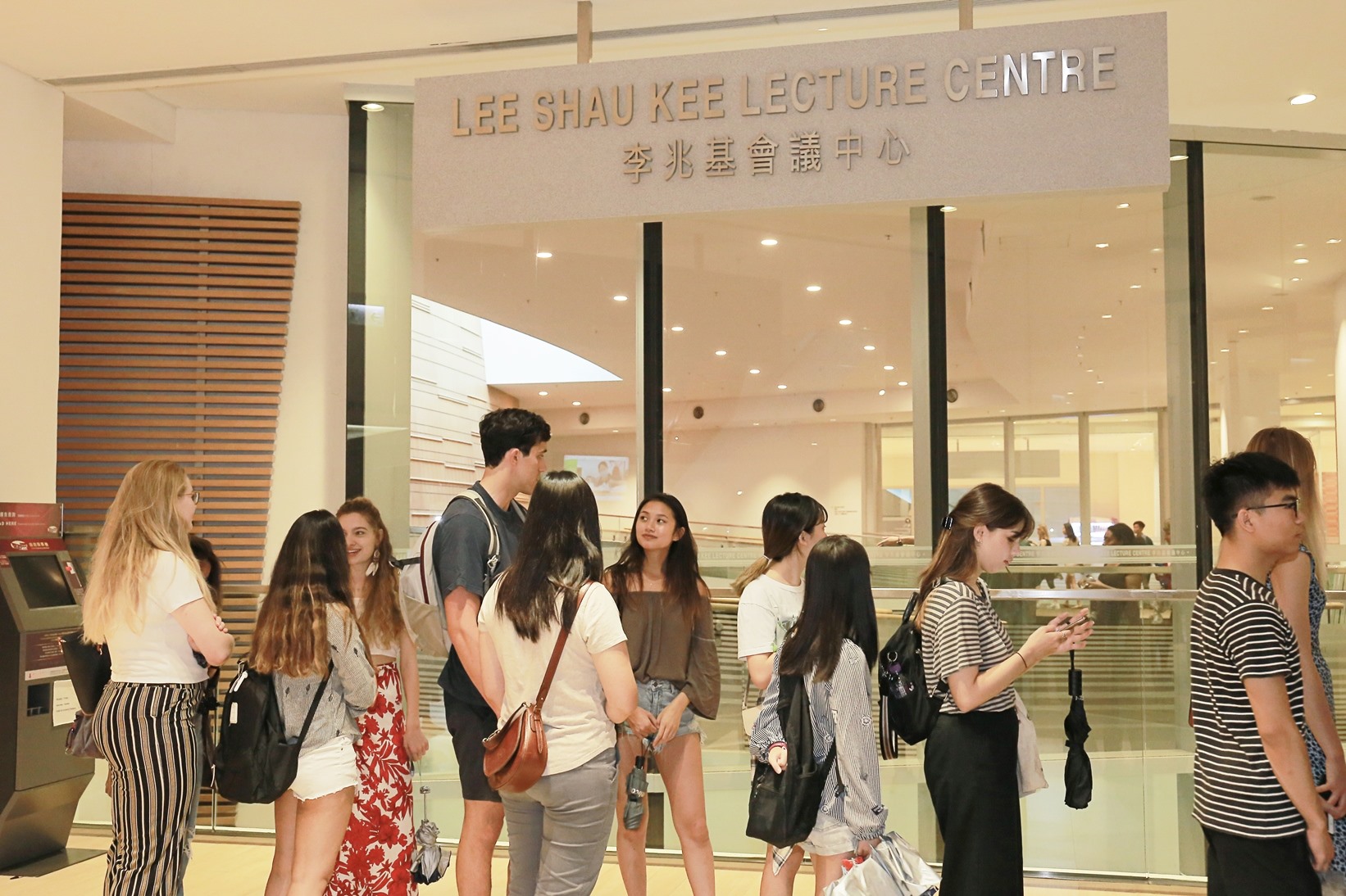 Lee Shau Kee Lecture Centre (Grand Hall) - HKU Giving