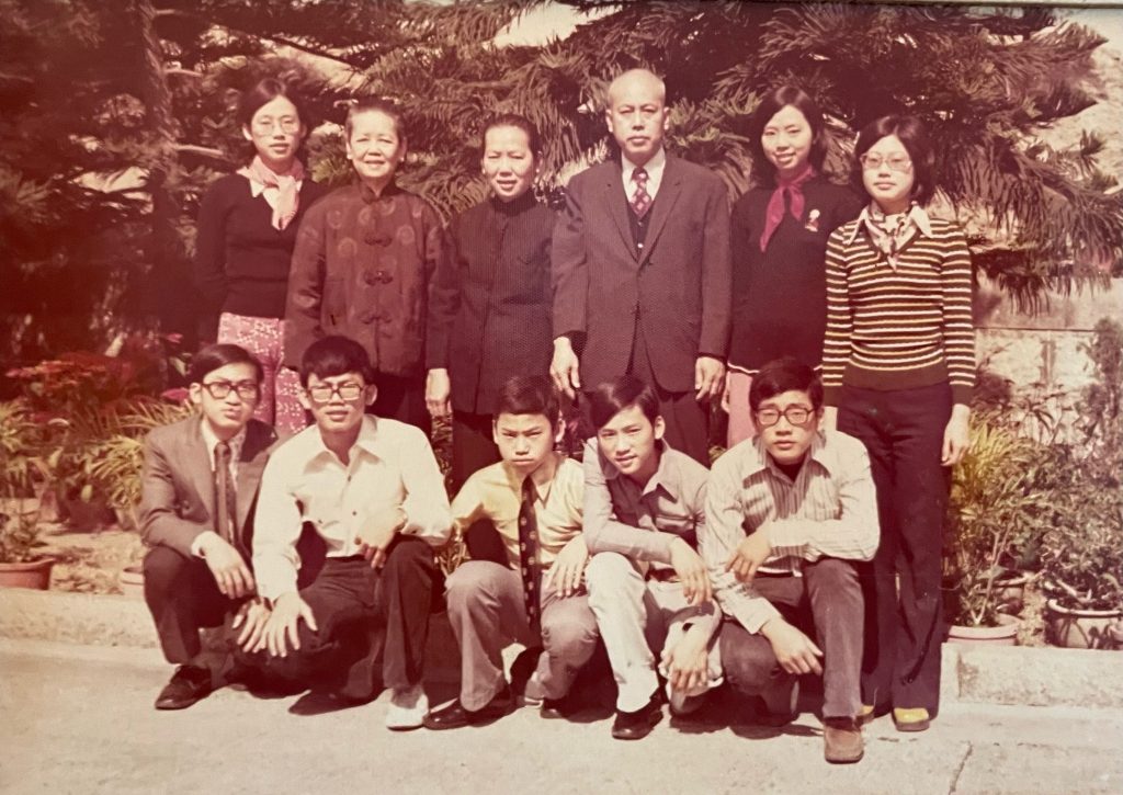 Lam King Cheong Au Siu Lau Memorial Scholarship &#8211; A Family gives back to society